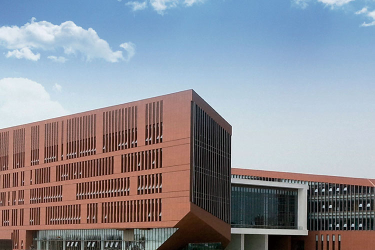 西安購物中心陶板幕墻項(xiàng)目